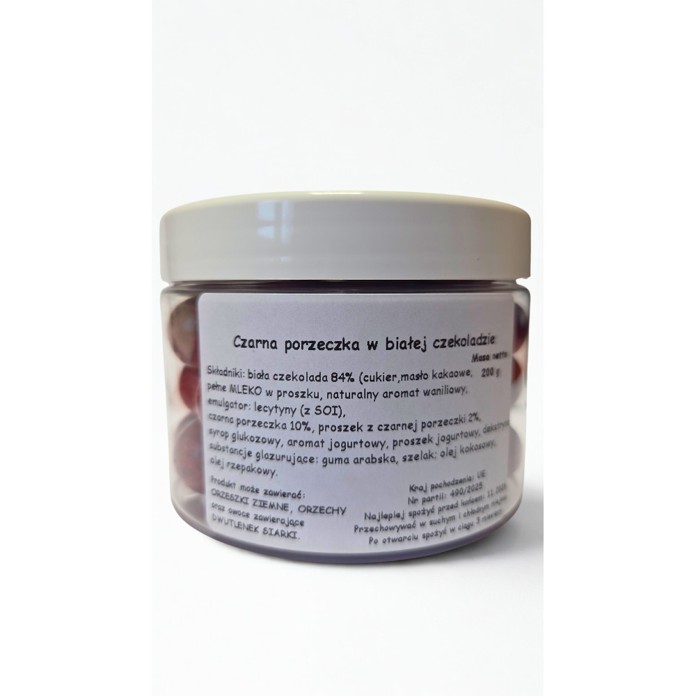 Czarna porzeczka w białej czekoladzie